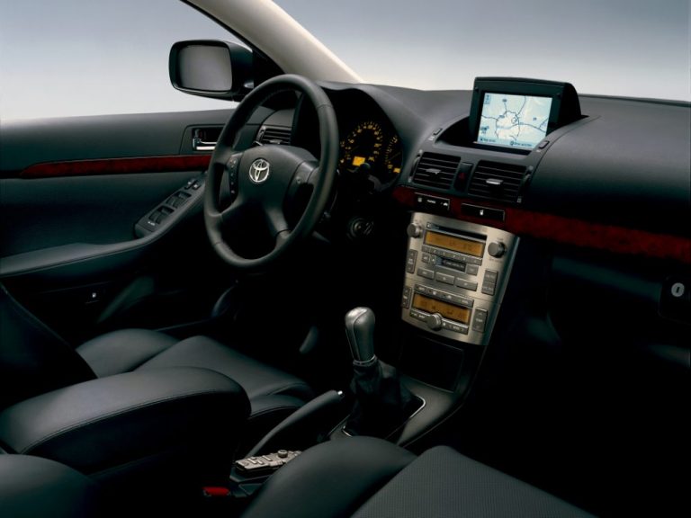 Używana Toyota Avensis II Czy warto kupić?
