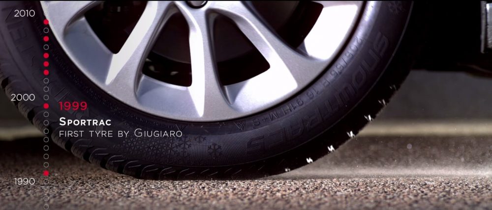 Kadr z reklamy opony Sportrac (fot. materiały Vredestein)